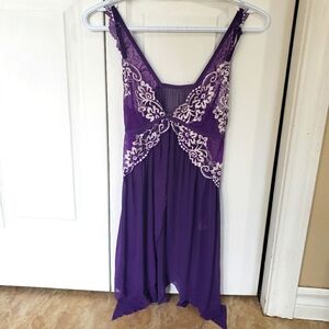 Purple lingerie, sleep wear